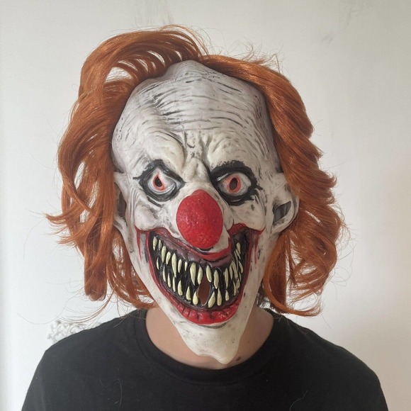 Evil Killer Twisted Clown Pennywise Mask Halloween Costume Youth - Adult S/M - Picture 1 of 6